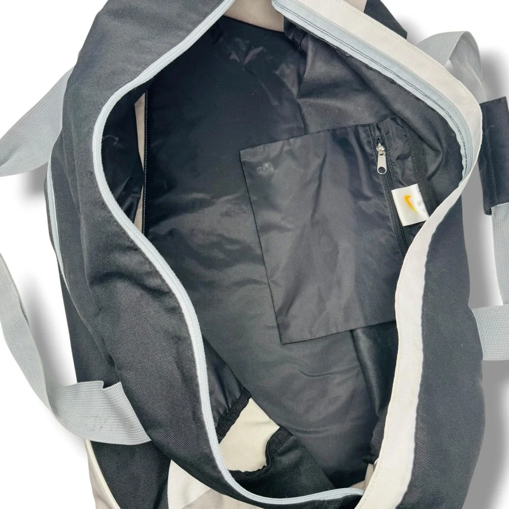 Vintage Nike Duffle Bag Black Gray White Swoosh Logo Gym Travel‎ Carry On Sport
